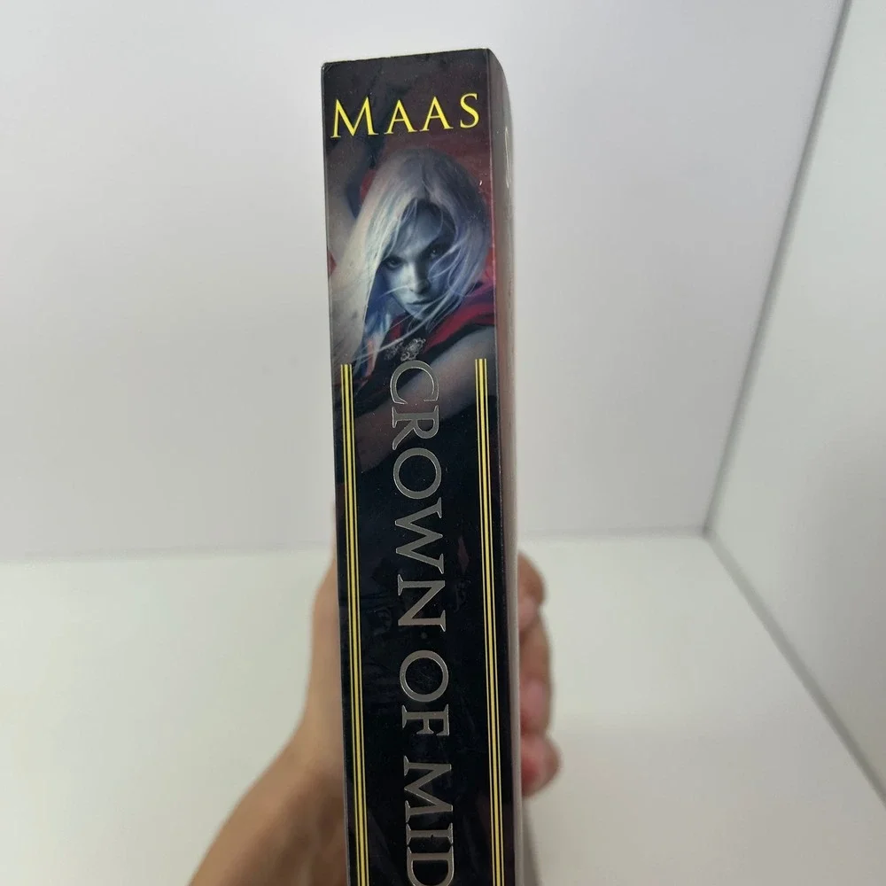Crown of Midnight 1st Print Paperback by Sarah J. Maas Throne of Glass